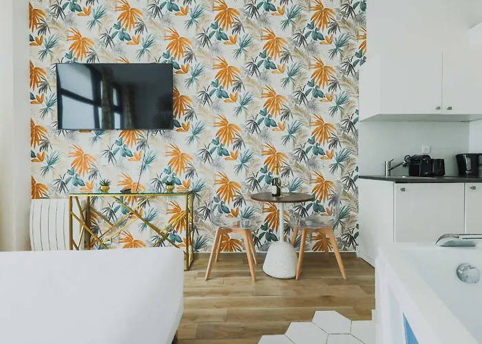 Exceptional Studio- 2p- Moulin Rouge Apartment